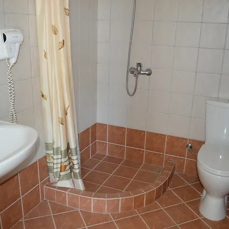 Vendégház Tzivaeri